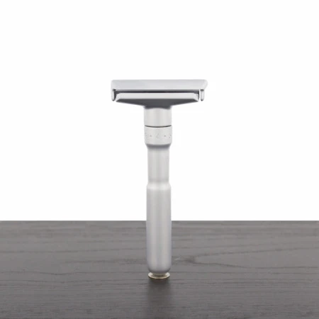 Merkur Futur Safety Razor Matte Chrome 1 Merkur Futur Safety Razor Matte Chrome
