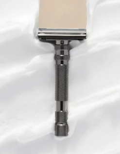 Rockwell T2 Twist-To-Open Adjustable Razor -Men's Shaving Products Store Rockwell T2 Twist To Open Adjustable Razor Gunmetal Chrome 3